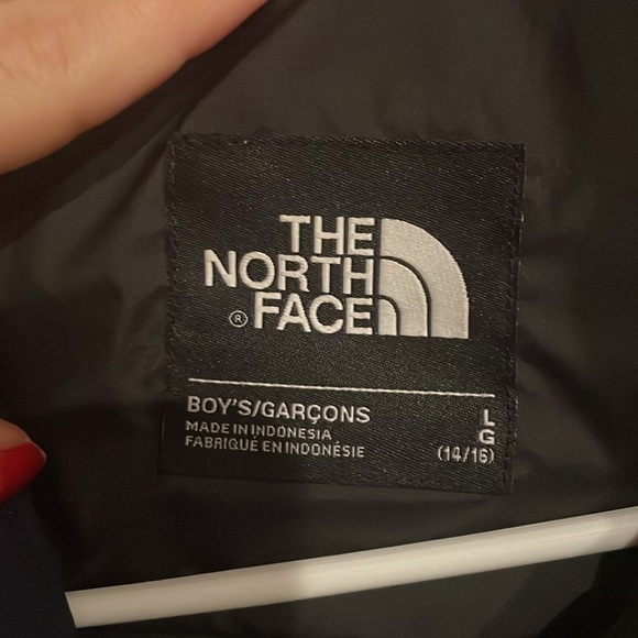 The north face vest - Picture 3 of 4